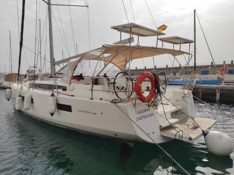 Sailboat rental in Palma de Mallorca - Jeanneau Sun Odyssey 440