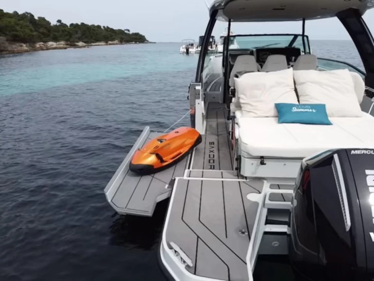 Motorboat rental in Golfe-Juan - Saxdor Saxdor 320 GTO