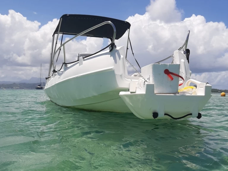 Whaly Whaly 500 charter bareboat or captained in  Le François