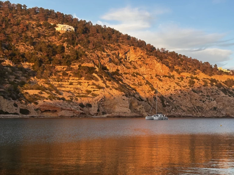 Catamaran for rent Palma de Mallorca at the best price