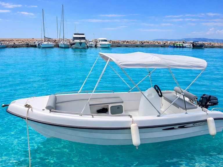 Karel Karel V 160 in Saint-Laurent-du-Var on SamBoat