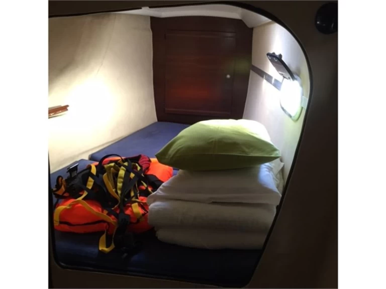 Yacht charter Cienfuegos cheap Lavezzi 40