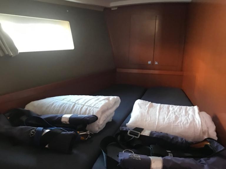 Bareboat Rental Sailboat Bénéteau with a boat licence