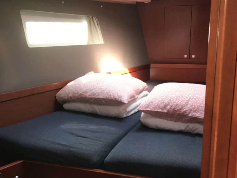 Sailboat rental in Palma de Mallorca - Bénéteau Oceanis 45