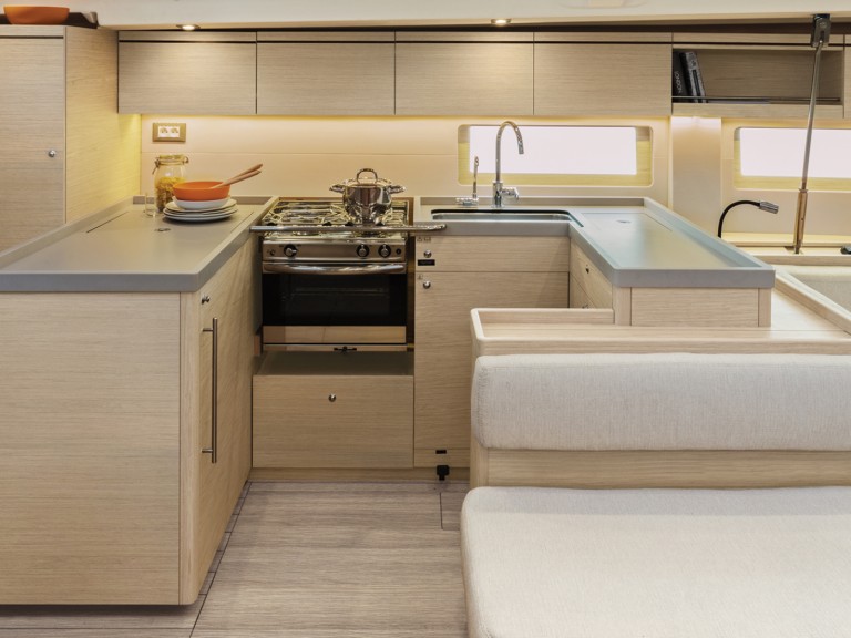 Boat rental Bénéteau Oceanis 51.1 in Palma de Mallorca on Samboat