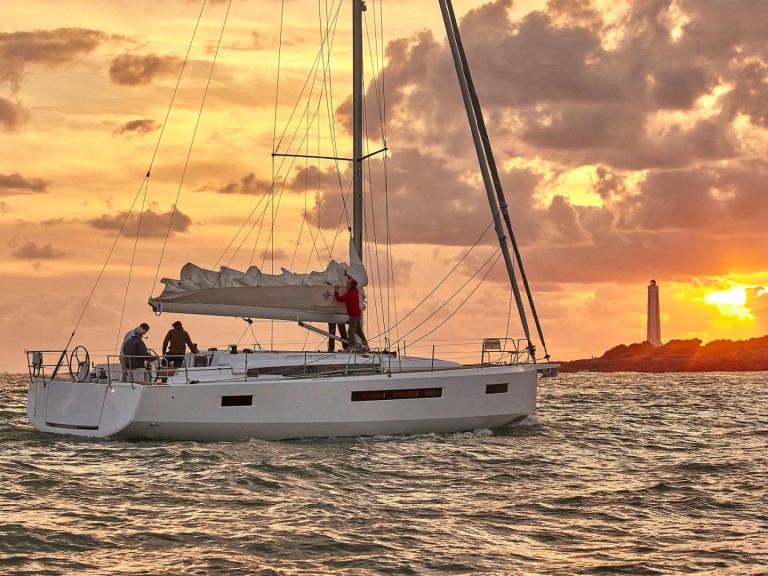 Rent a Jeanneau Sun Odyssey 490 Palma de Mallorca