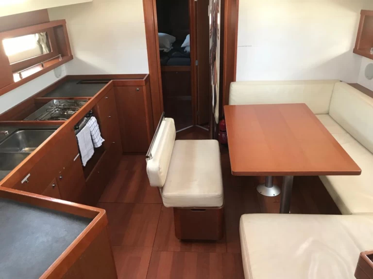 Bénéteau Oceanis 45 charter bareboat or captained in  Las Galletas