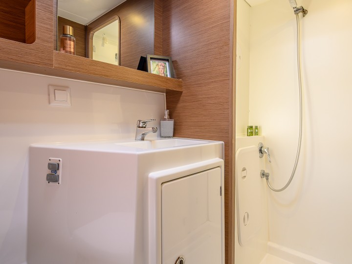 Lagoon Lagoon 42 in Trogir on SamBoat