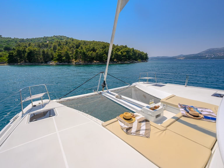 Yacht charter Trogir cheap Lagoon 46