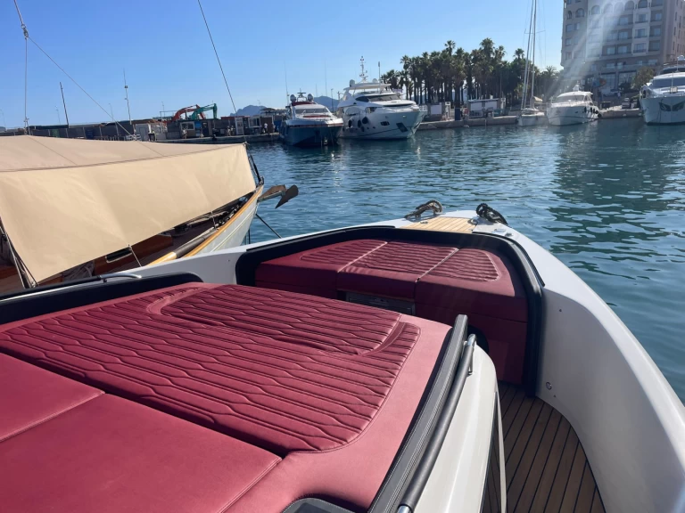 Boat rental Cranchi Cranchi A 46 in Cannes on Samboat