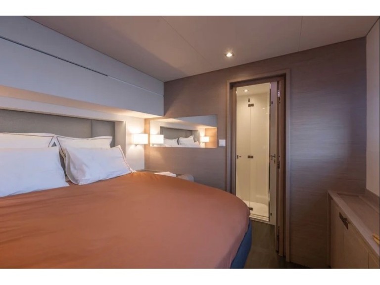 Yacht charter Vibo Marina cheap Fountain Pajot