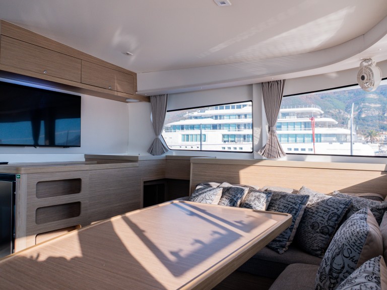 Boat rental Lagoon Lagoon 42 in Tivat on Samboat