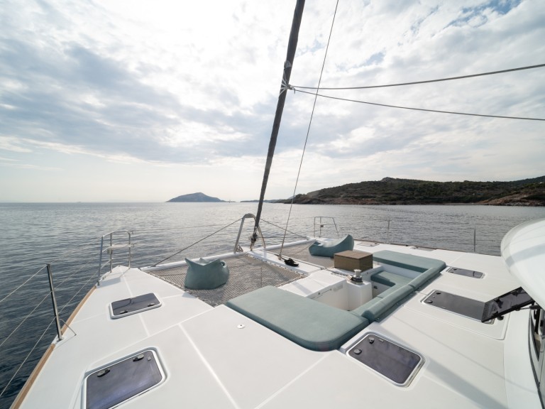 Catamaran for rent Néa Péramos at the best price