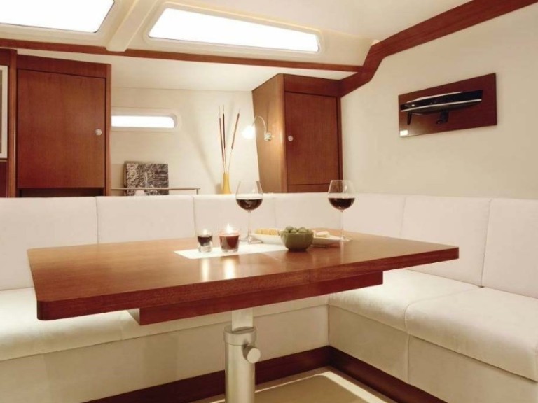 Sailboat for rent Vlychada at the best price