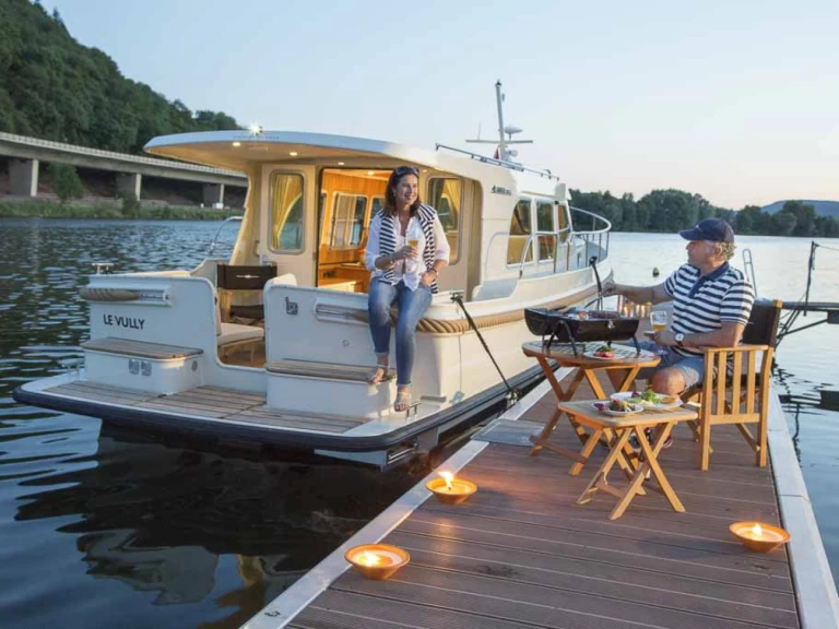 Motorboat rental in Kinrooi (City) - Linssen Linssen GS 35.0 Sedan