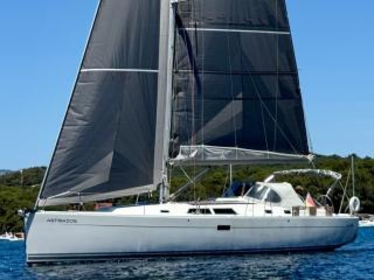 Sailboat for rent Pula at the best price