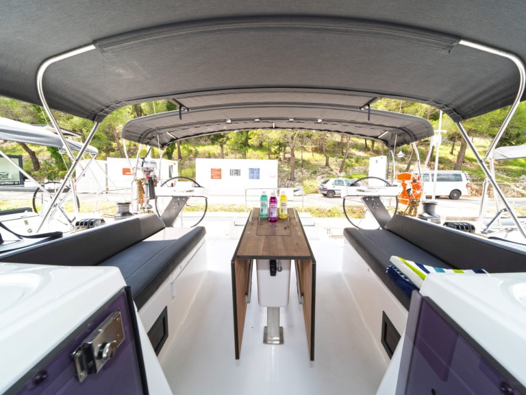 Sailboat rental with or without captain Dufour Skradin