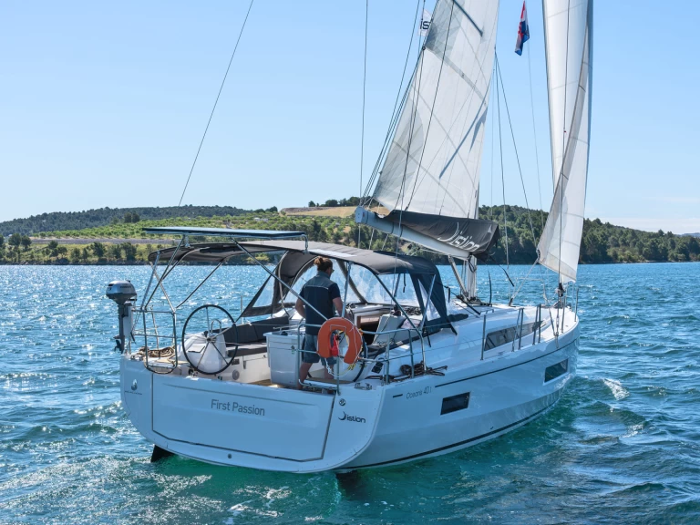 Rent a Bénéteau Oceanis 40.1 Skradin