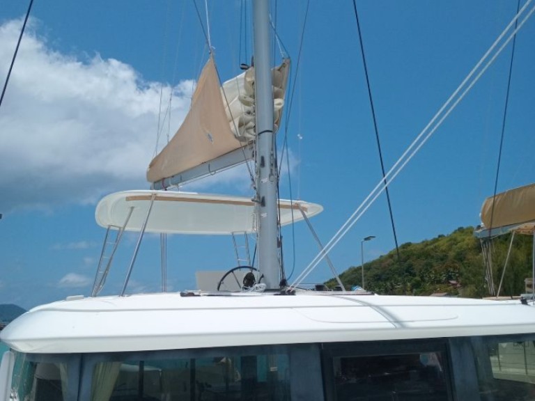 Catamaran for rent Praslin Island at the best price
