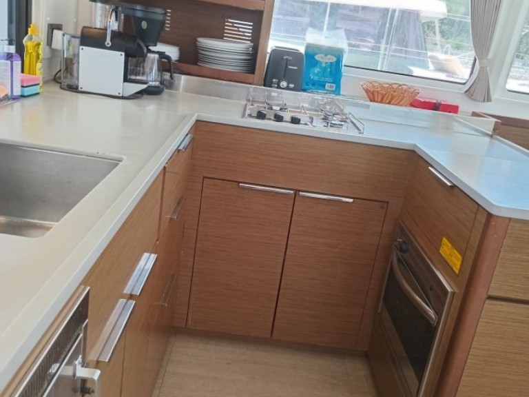 Lagoon Lagoon 46 in Praslin Island on SamBoat