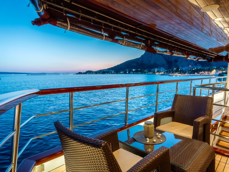 Sailboat for rent Trogir at the best price