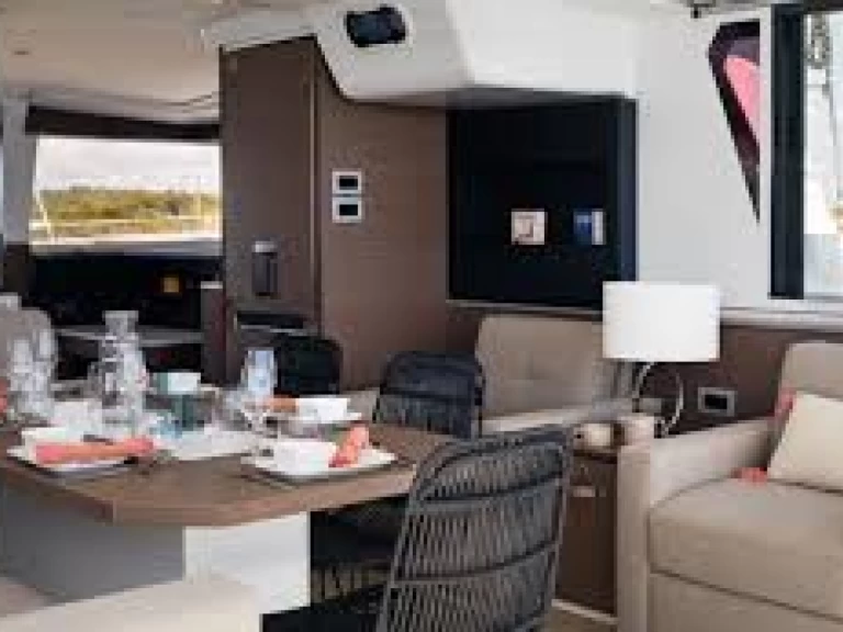 Catamaran rental in Ajaccio - BALI 4.2 VI (4D/2C/2P) BALI 4.2 VI