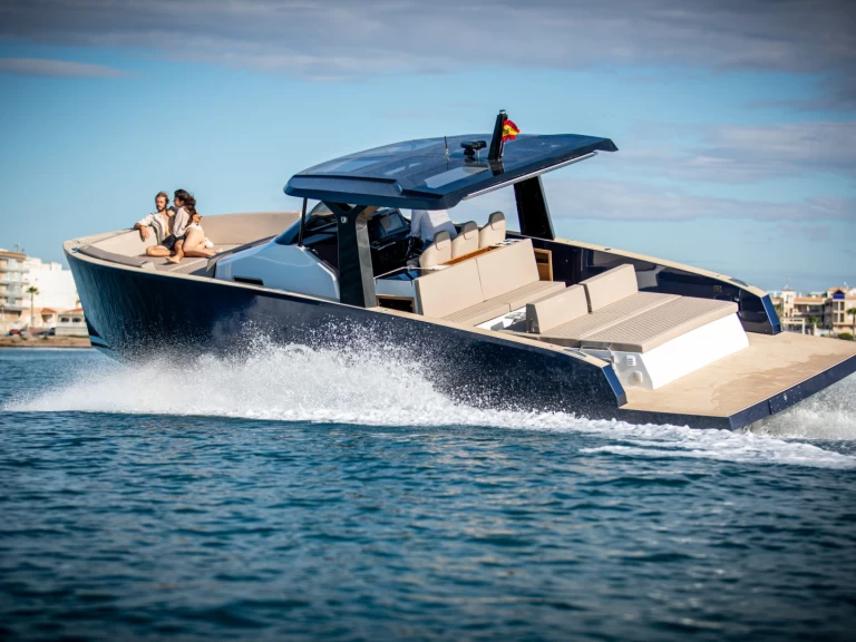Rent a Tesoro Yachts T40 Cavalaire-sur-Mer