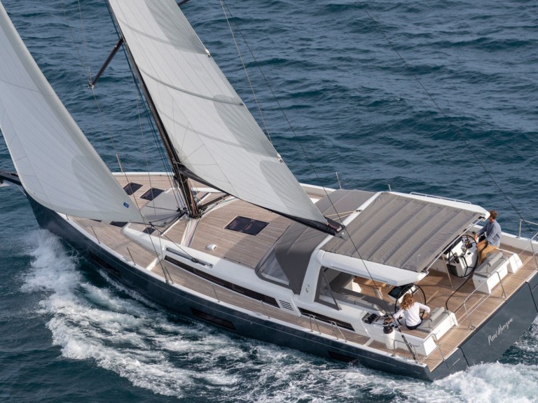 Yacht charter Port Cogolin cheap Oceanis 60