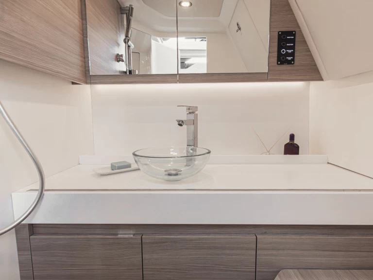 Yacht charter Alyki cheap Saxdor 400 GTO