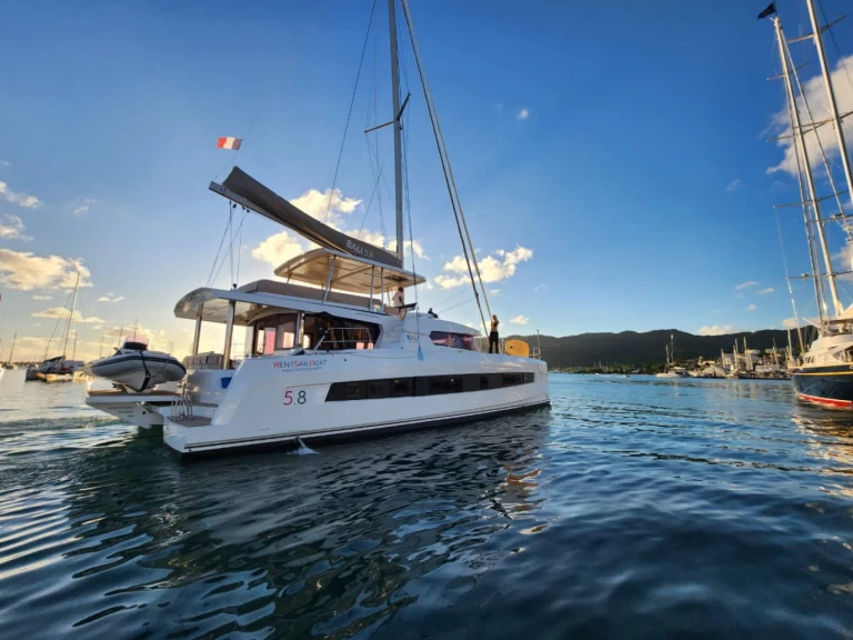 Yacht charter Port Cogolin cheap BALI 5.8