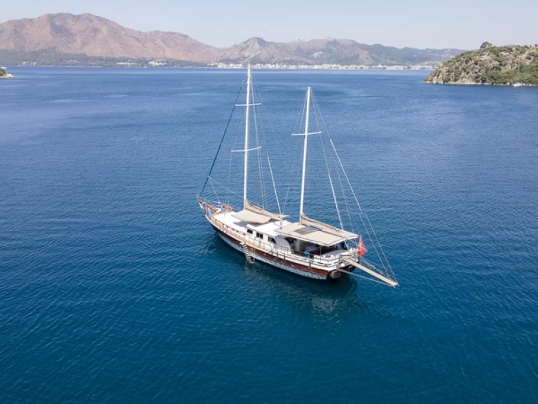 Yacht charter Vlorë cheap Gulet Boat 