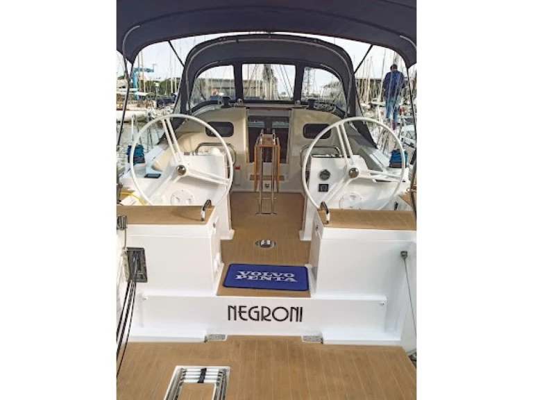 Boat rental Elan Impression 40.1 in Ibiza Town on Samboat