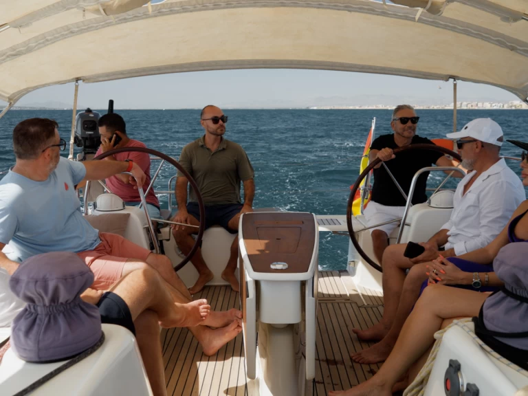 Bénéteau Oceanis 50 in Santa Pola on SamBoat