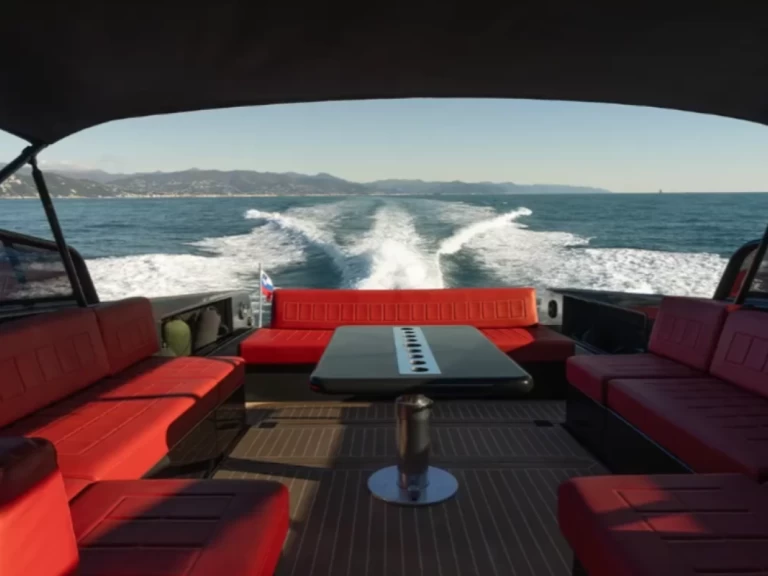 Motorboat rental in Portofino - VanDutch 55