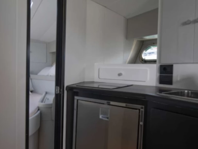 Rent a Magnum 40 Portofino