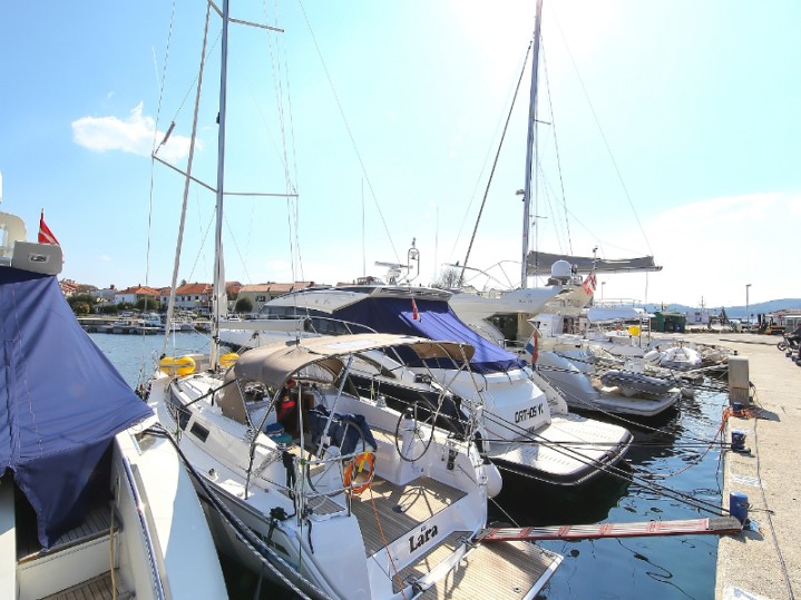 Sailboat rental with or without captain Bavaria Zadar