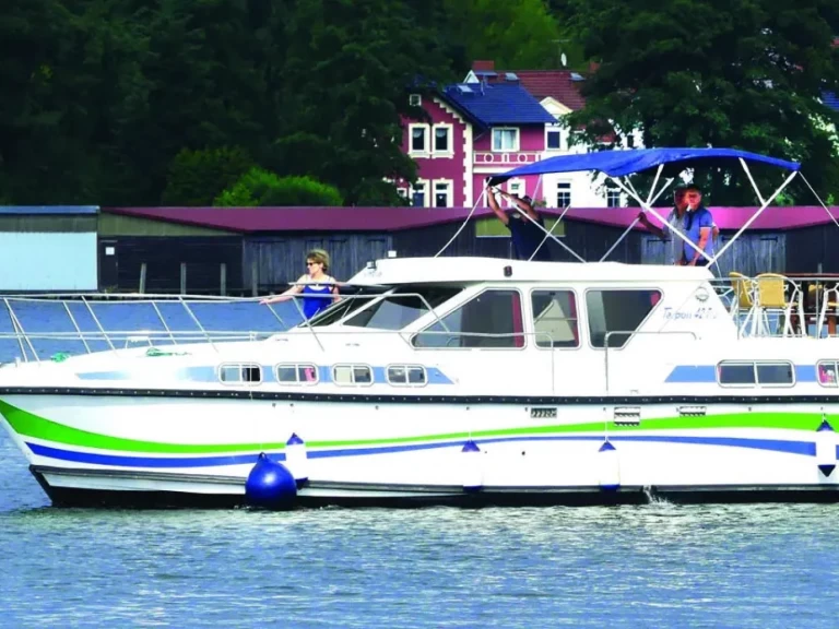 Boat rental  Tarpon 42 TP in Lübz on Samboat