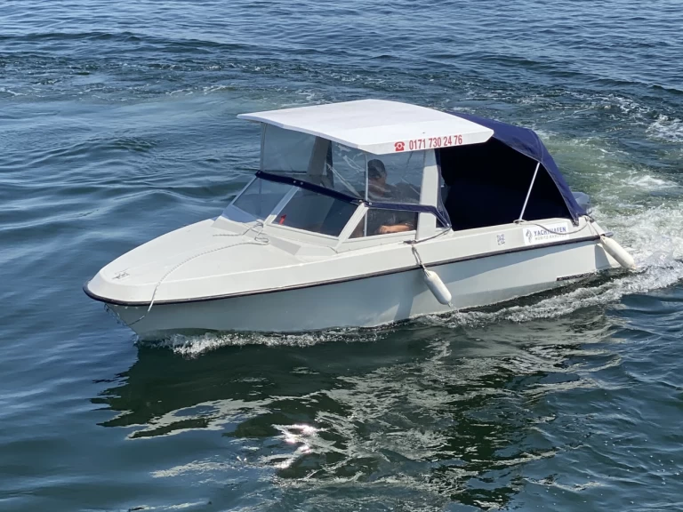 Houseboat for rent Waren (Müritz) at the best price