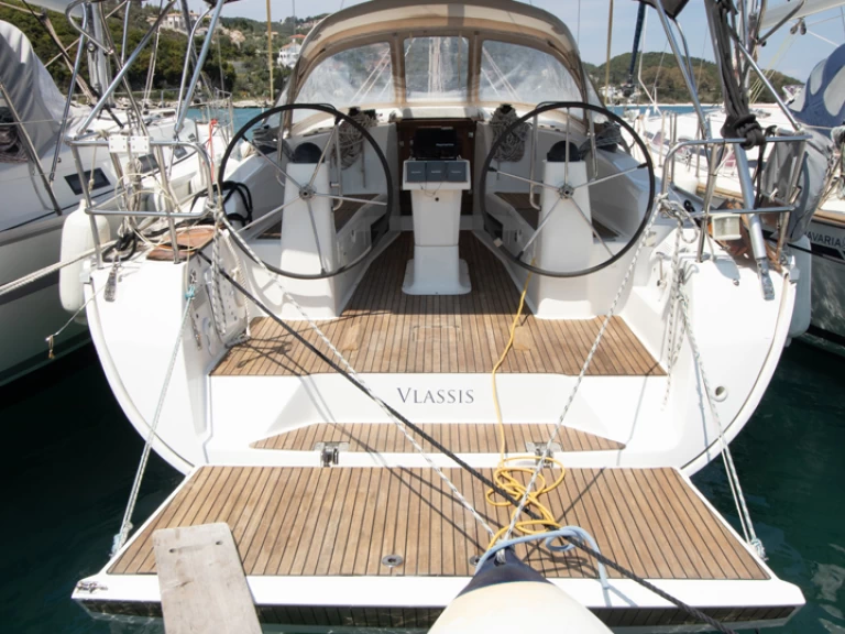 Bavaria Bavaria 40 charter bareboat or captained in  Nikiána