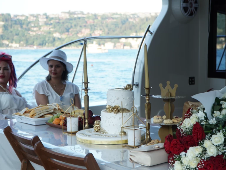 Boat rental  Motoryacht in İstanbul on Samboat