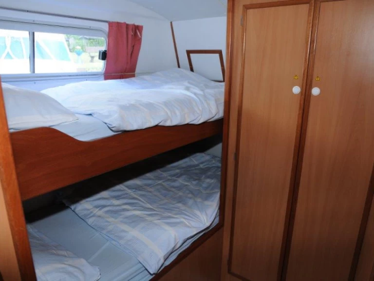 Boat rental  Tarpon 37 N in Lübz on Samboat