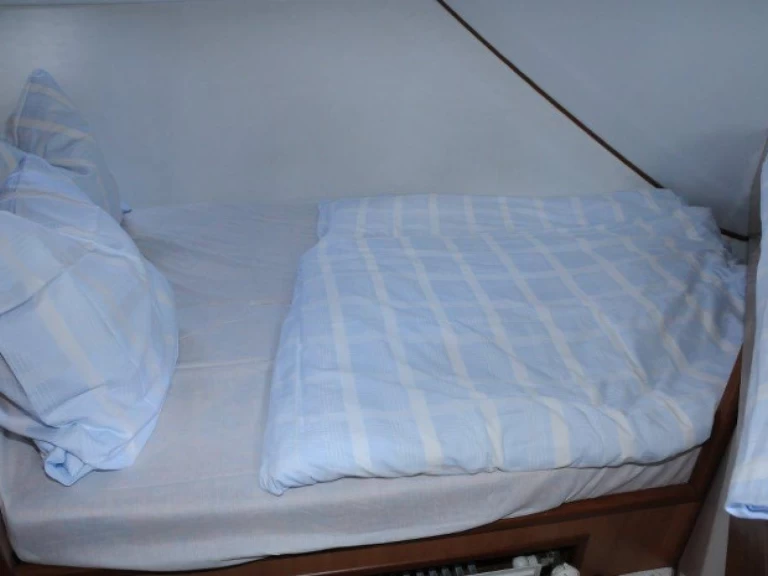 Yacht charter Lübz cheap Tarpon 42 N