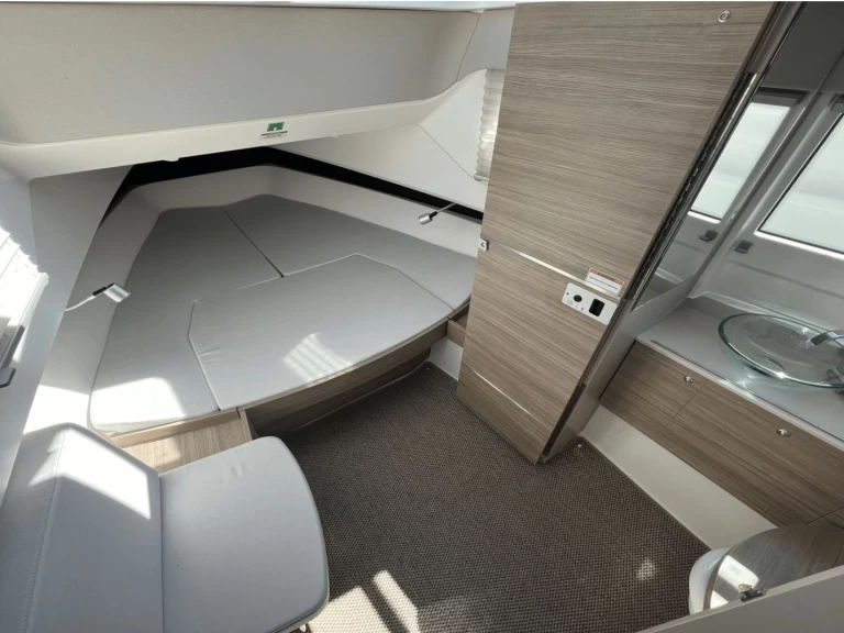 Motorboat rental in Marathi - Saxdor Saxdor 320 GTO