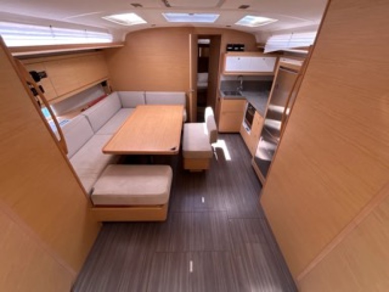 Yacht charter Olbia cheap Dufour 470
