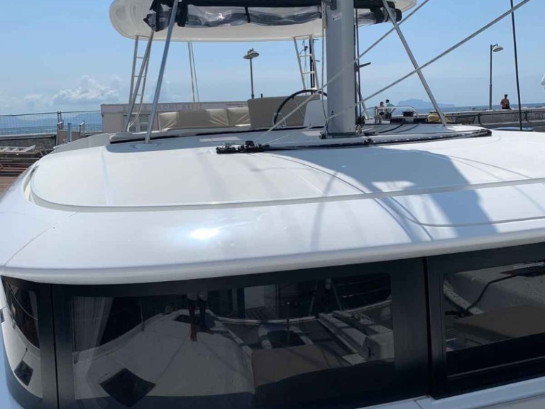 Catamaran rental with or without captain Lagoon Lefkáda