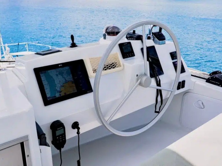 Rent a Bali Bali 5.4 Raiatea Island