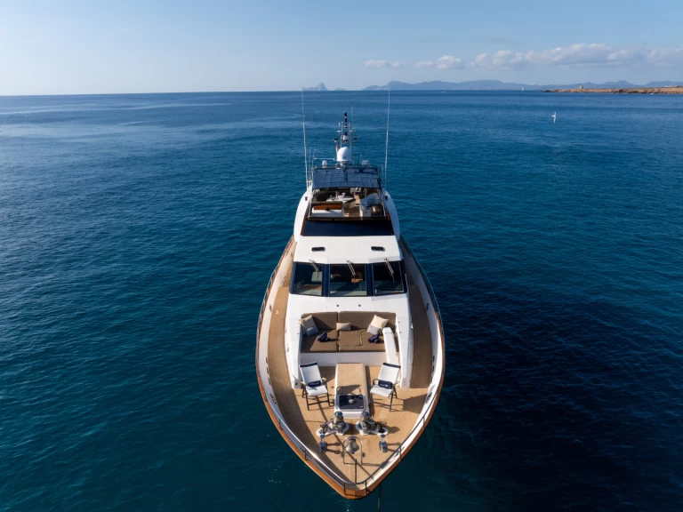 Yacht charter Ibiza Magna cheap Guy Couach 2800