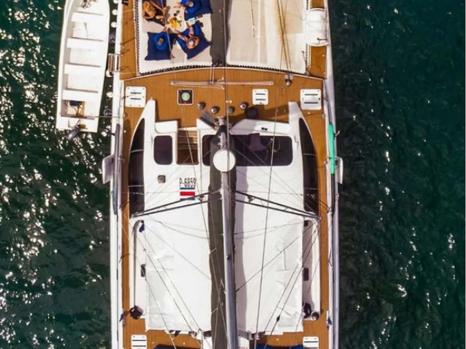 Catamaran for rent Playa Hermosa at the best price