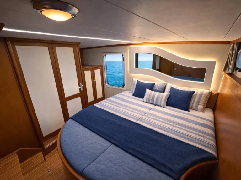 Pedro Skiron Typ 3 charter bareboat or captained in  Waren (Müritz)