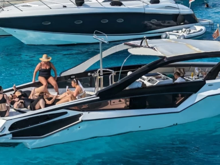 Motorboat rental with or without captain Custom Made Sliema